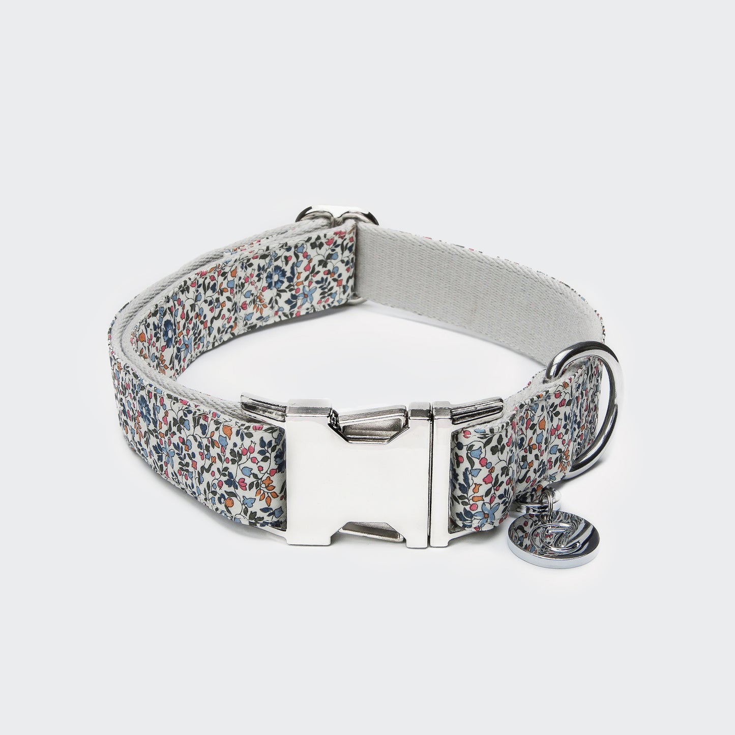 Charlie-And-Friends-Hundprodukter-Hundhalsband-Småblommigt-Front